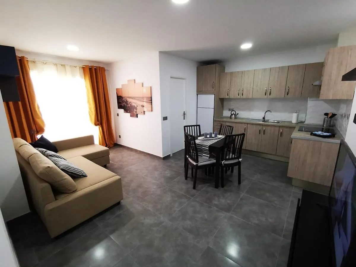 Lägenhet på 65 m² i Adeje, med 2 sovrum och 2 badrum  Lägenhet Costa Adeje  0*, Costa Adeje (Tenerife)